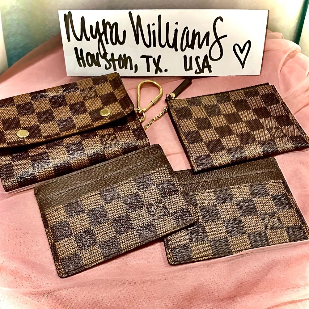 SOLD- Louis Vuitton Modulable Compact wallet